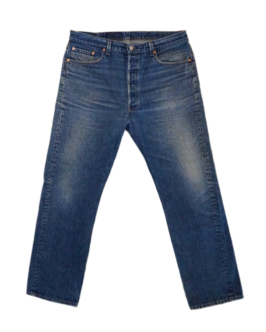 Vintage 1994 Levi’s USA 501 37x31 - Item #2443
