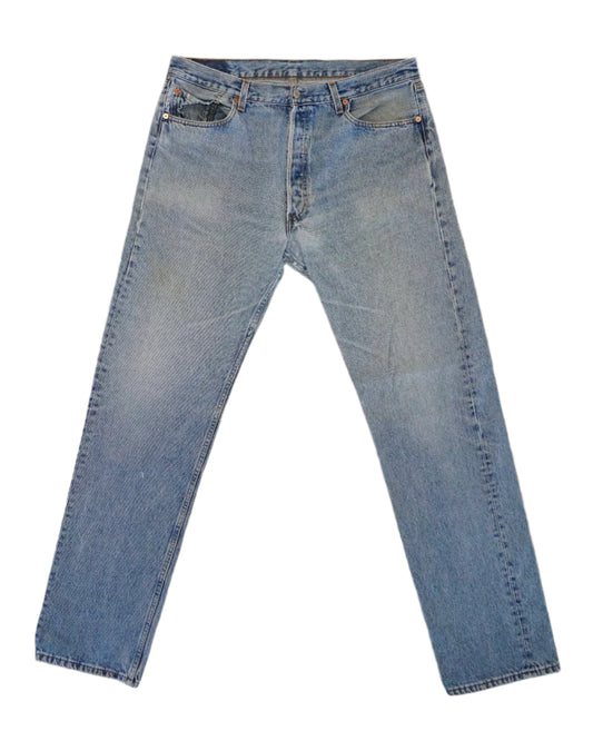 Vintage 1999 Levi’s USA 501 37x36 - Item #2444