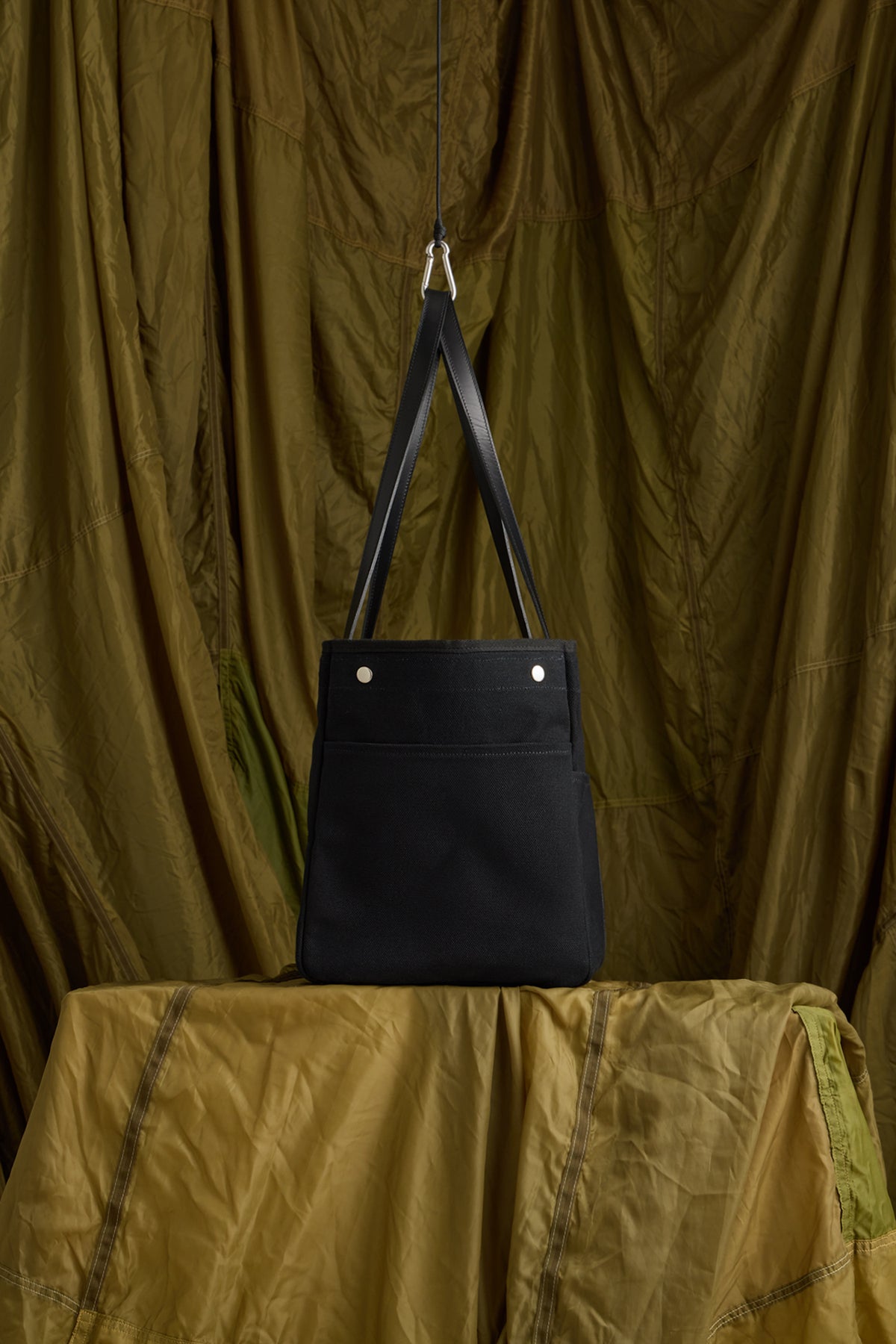 CANVAS TOTE