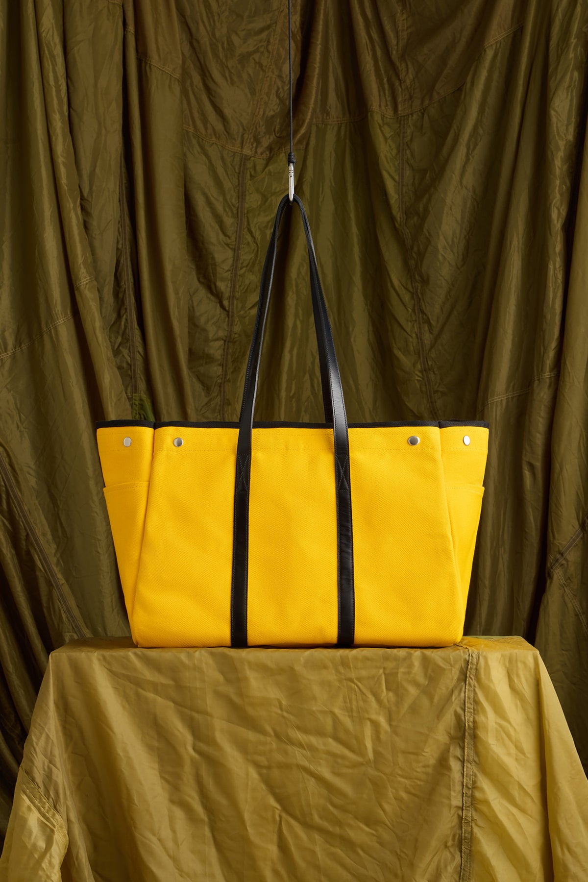CANVAS TOTE