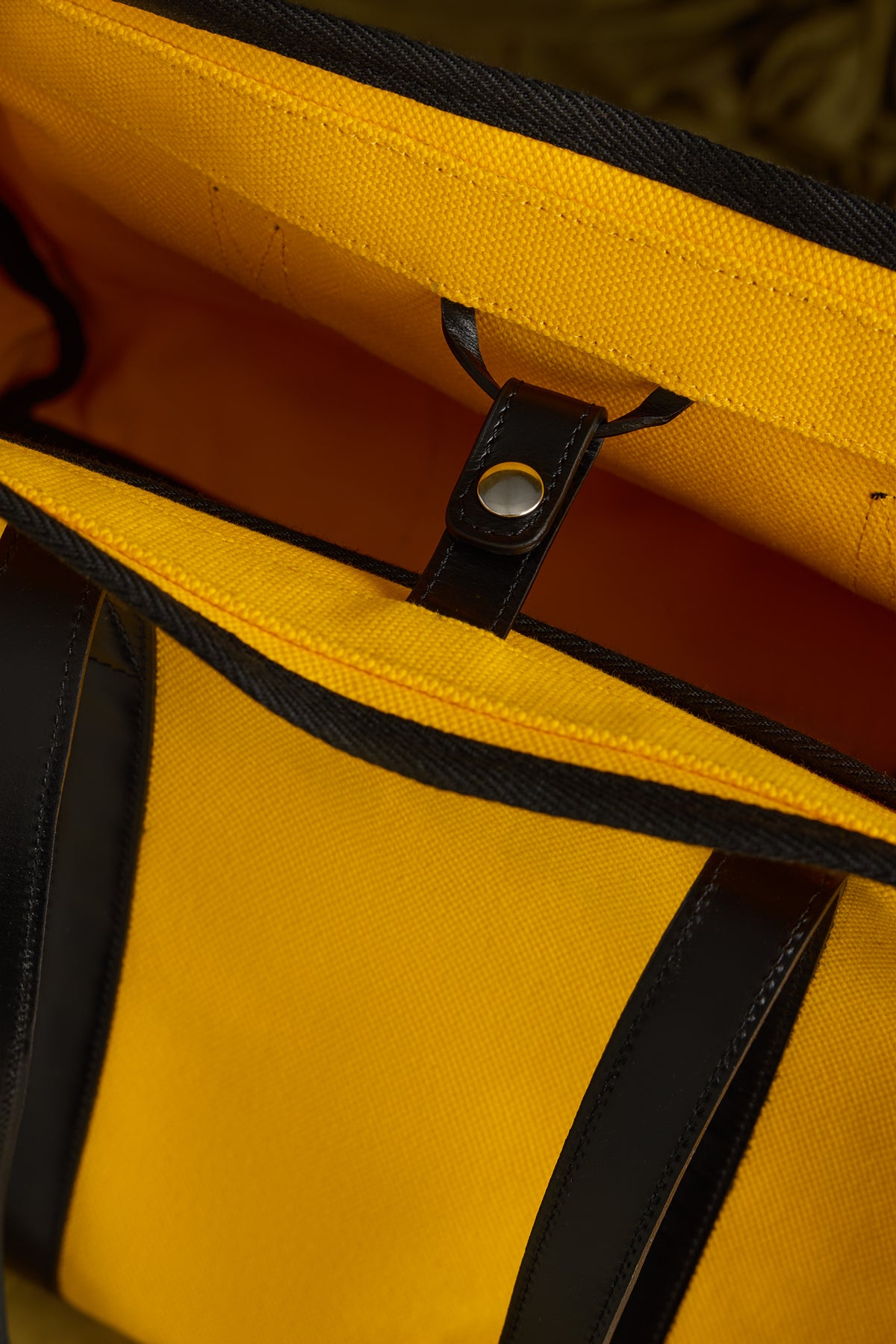 Canvas Tote in SUNSHINE YELLOW