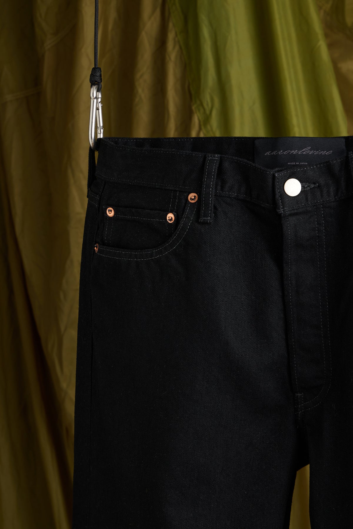 90's Washed Denim Jeans in Rinse Black