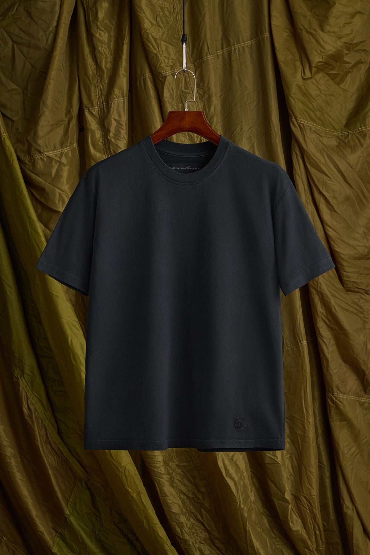 Crew T-Shirt in Washed Black
