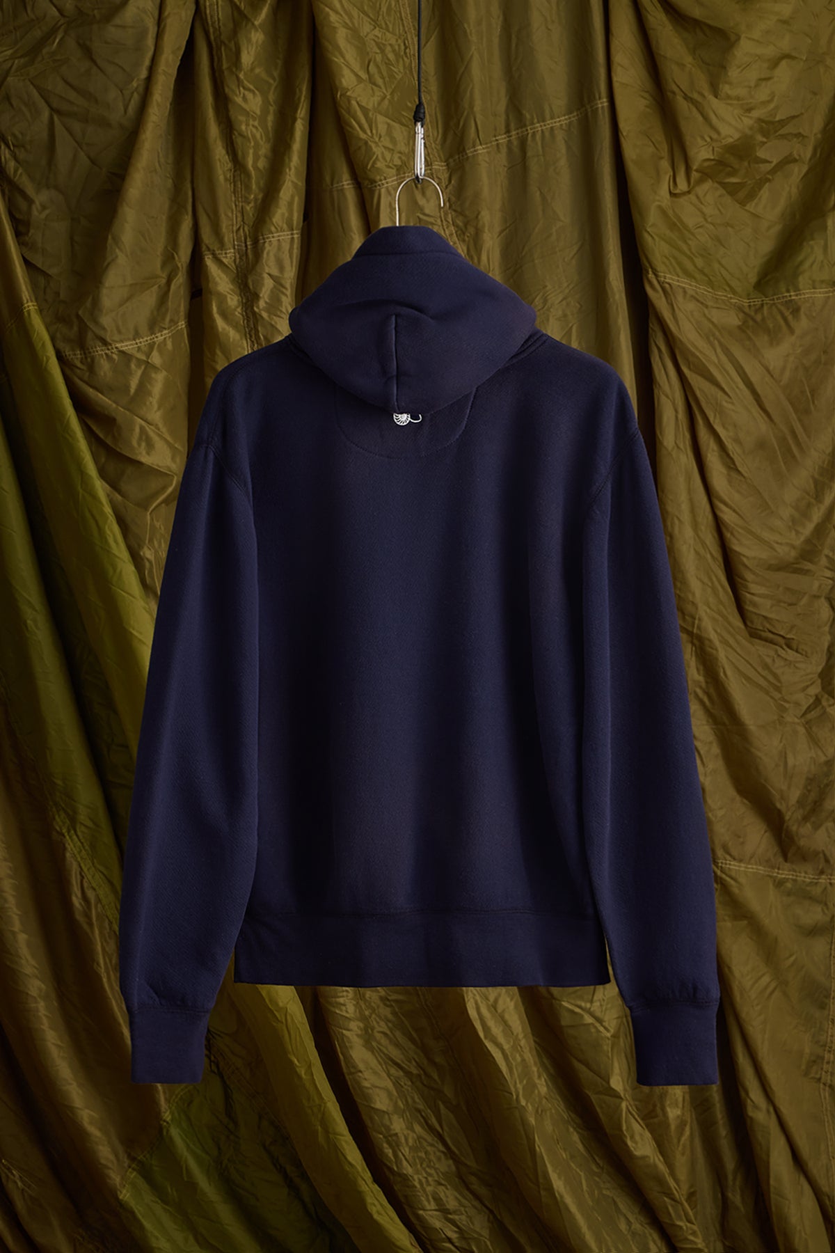 Hooded Sweatshirt in Navy