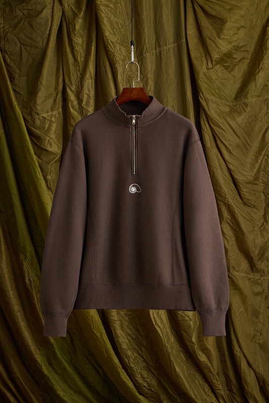 Half Zip Sweatshirt in Brown