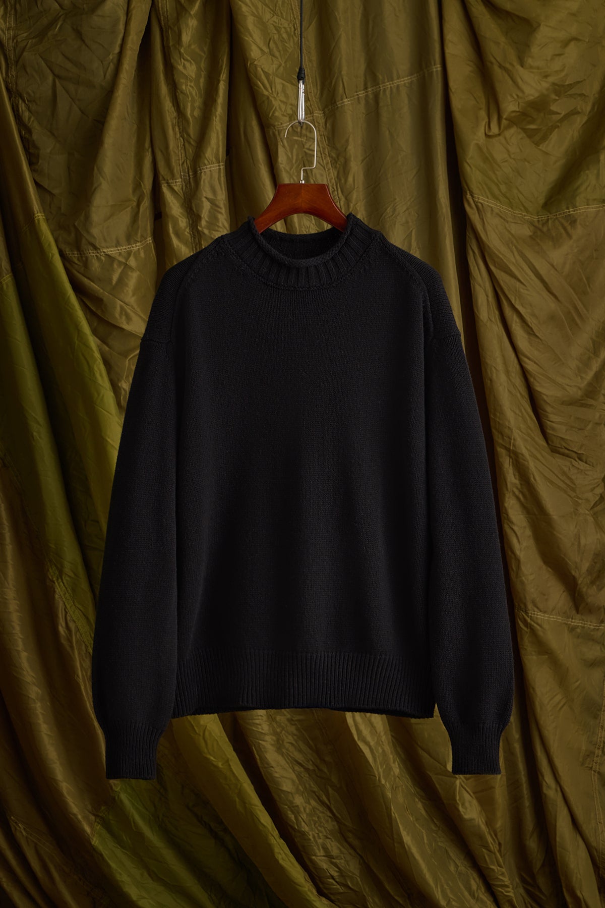Rollneck Sweater in Black