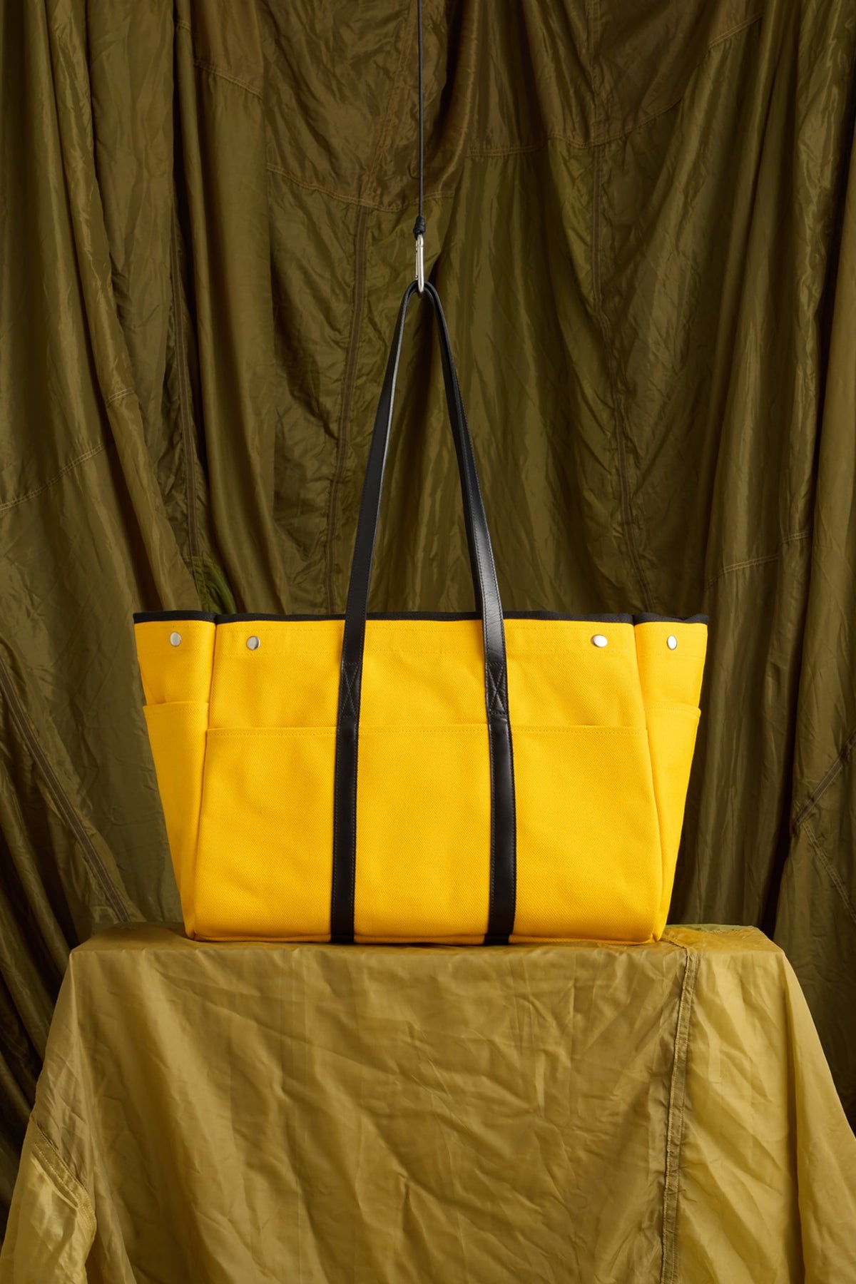 Canvas Tote in SUNSHINE YELLOW